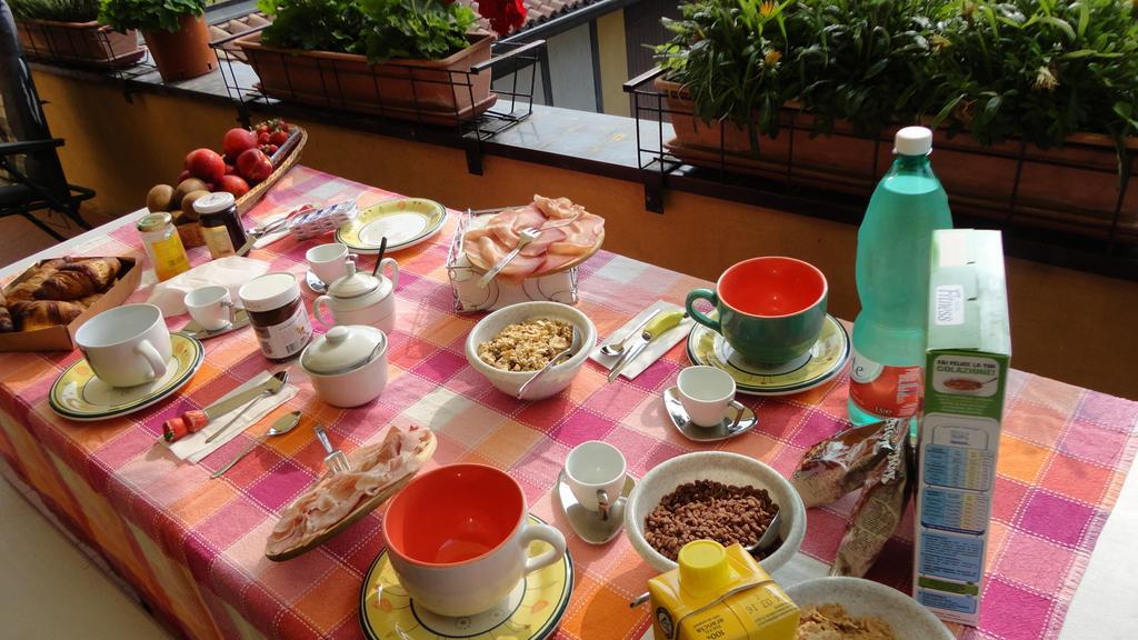 Touristic Apartment "Agata" Sirmione Room photo
