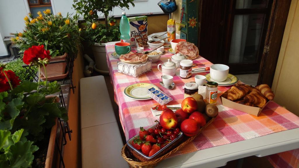 Touristic Apartment "Agata" Sirmione Room photo